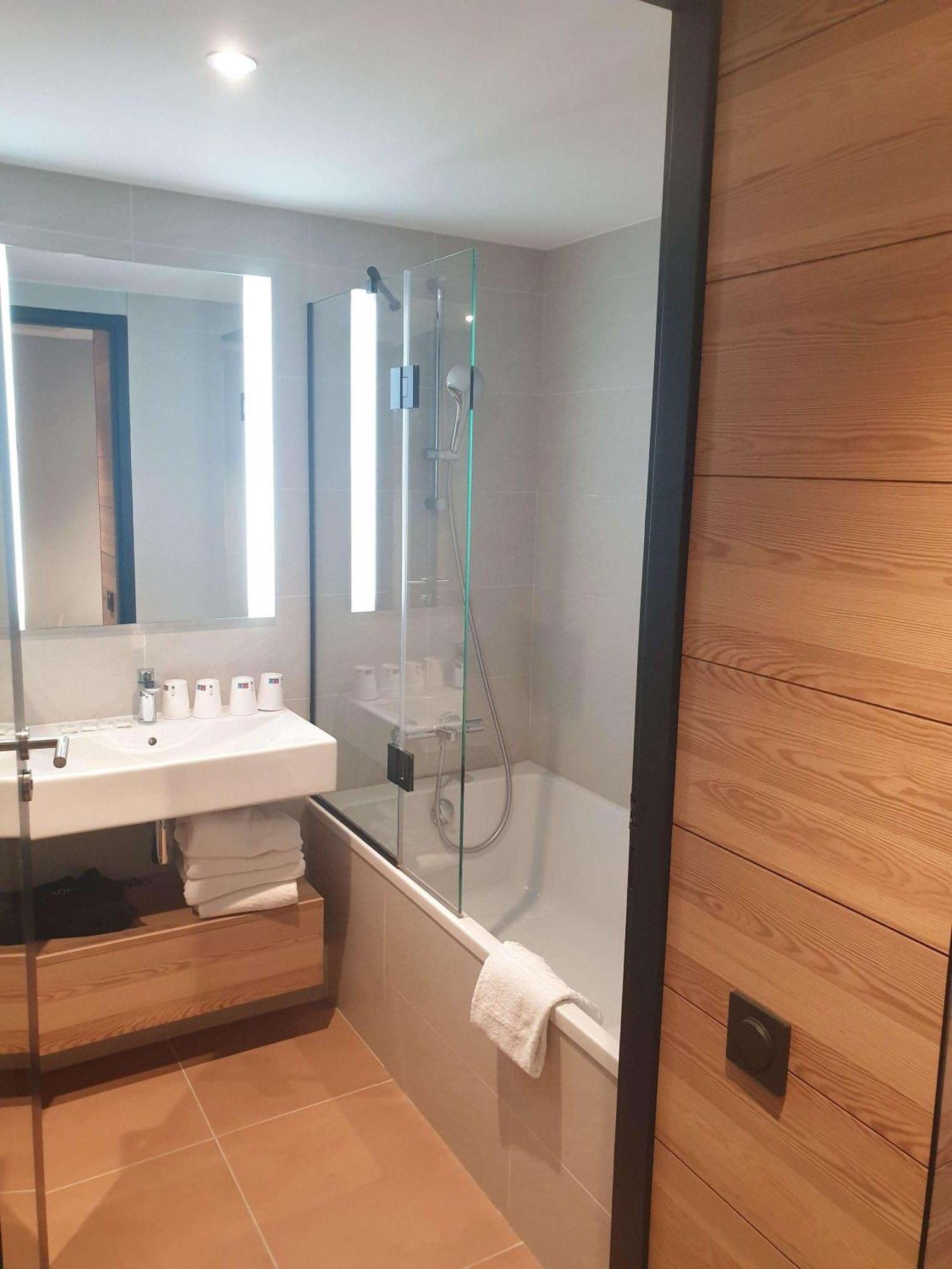 Ibis Styles Albertville Ngoại thất bức ảnh